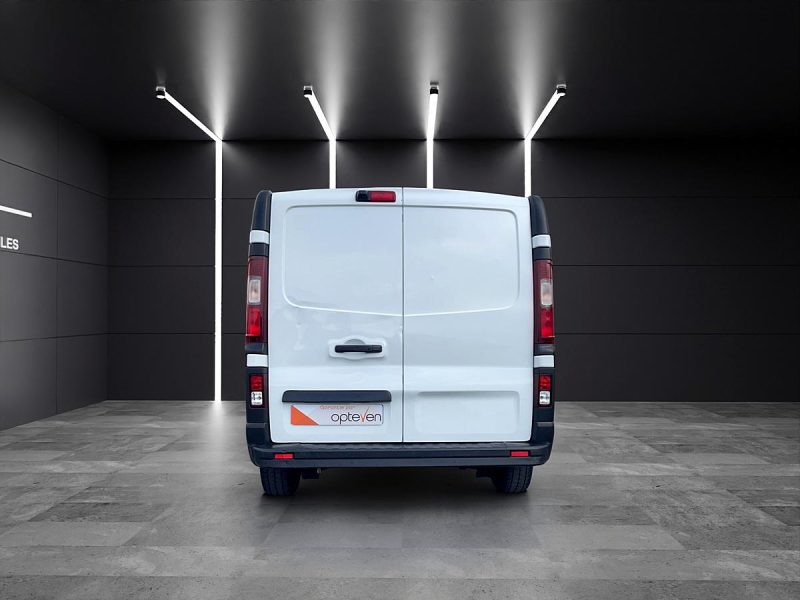 RENAULT TRAFIC 2021