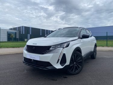 PEUGEOT 3008 GT 1.2 L PureTech 130 ch EAT8 Toit ouvrant, hayon électrique