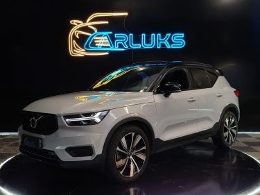 VOLVO XC40 T4 RECHARGE Plug-in Hybrid 1.5L 211cv DCT7 / TOIT OUVRANT / CARPLAY / CAMERA