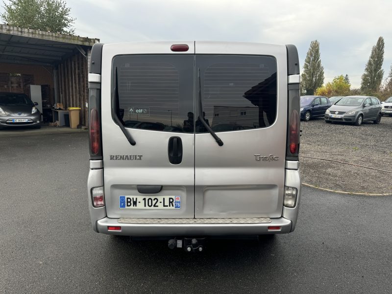 RENAULT TRAFIC II 1.9L dCi Combi court 100cv 9 Places / Revisée&Garantie