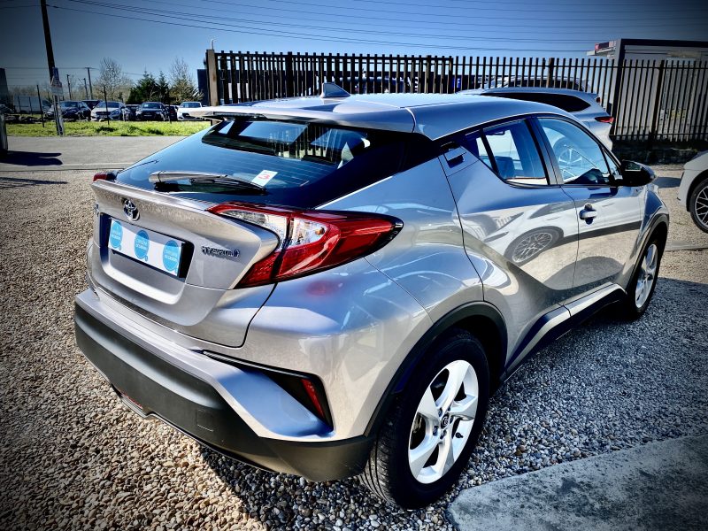 TOYOTA C-hr Dynamic 122h 04/2019