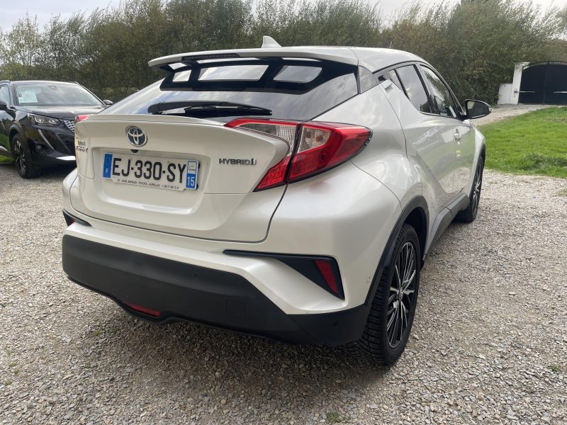 TOYOTA C-HR 2017