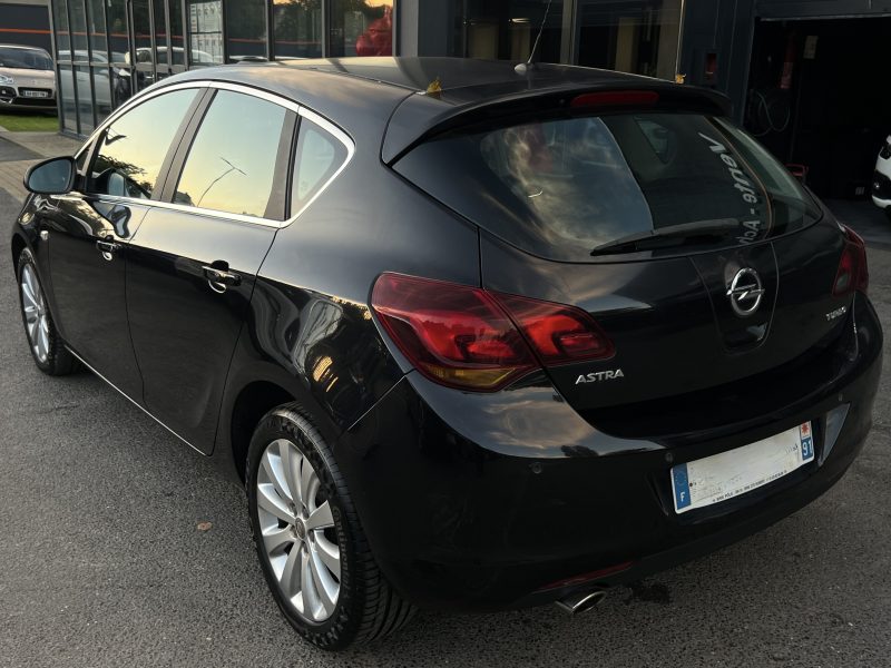 OPEL ASTRA 4 IV COSMO PACK 1.4 TURBO 140 Cv 1ERE MAIN / 57 900 Kms CRIT AIR 1 - GARANTIE 1 AN