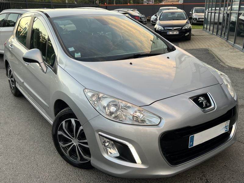 PEUGEOT 308 PHASE 2 II 1.6 HDI 92 Cv 1ERE MAIN / 49 900 Kms BLUETOOTH REGULATEUR - GARANTIE 1 AN