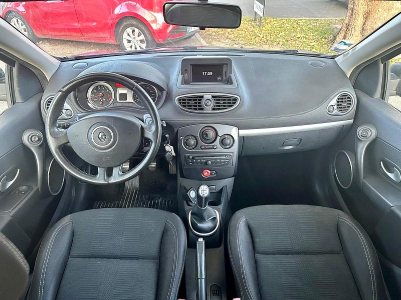 RENAULT CLIO 2010