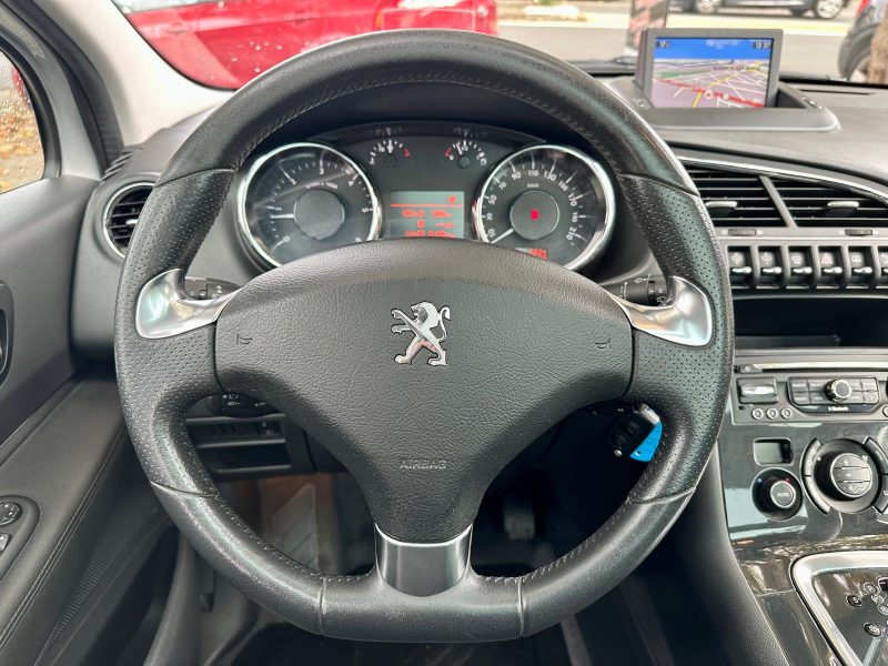 PEUGEOT 3008 2015