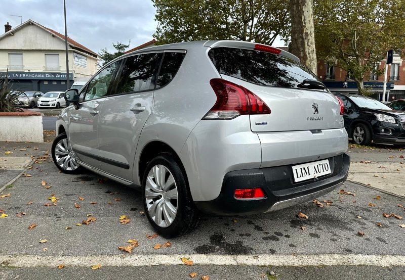 PEUGEOT 3008 2015