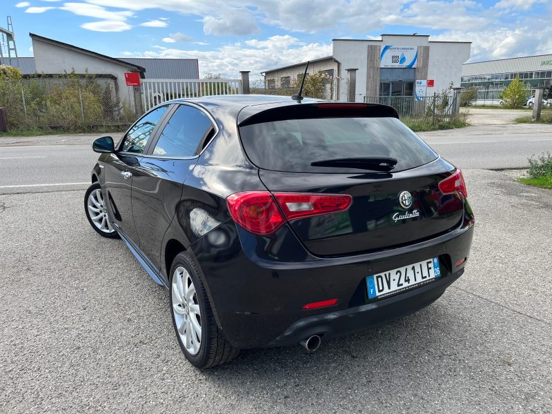 ALFA ROMEO  GIULIETTA 2015