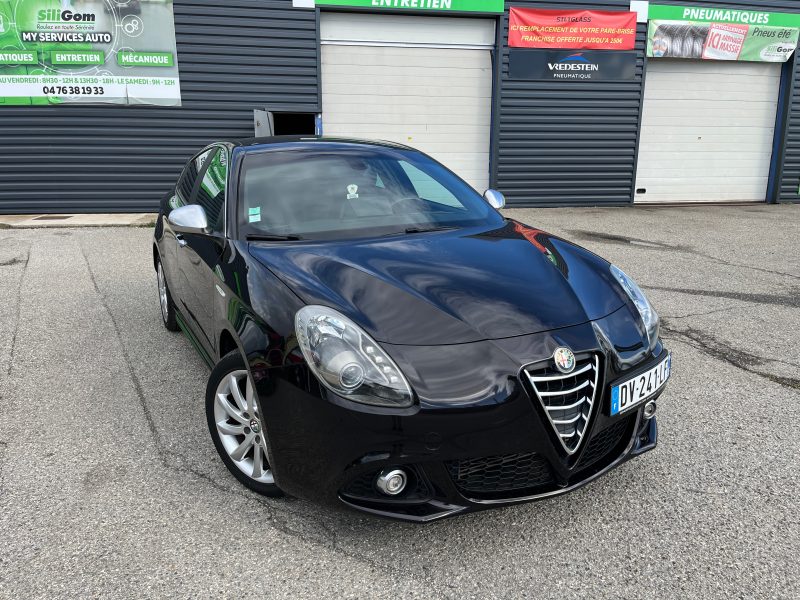 ALFA ROMEO  GIULIETTA 2015