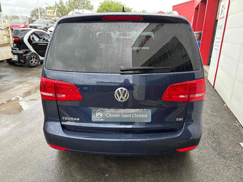 VOLKSWAGEN TOURAN 2015