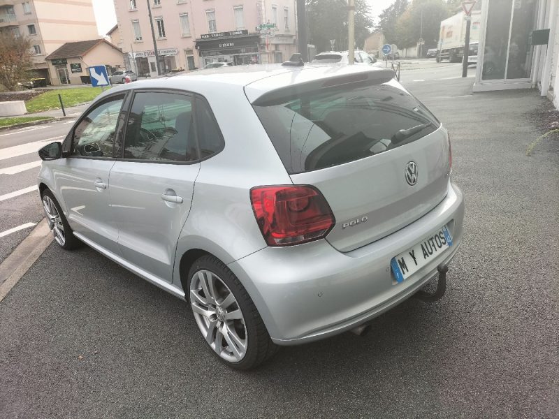 VOLKSWAGEN POLO 2011