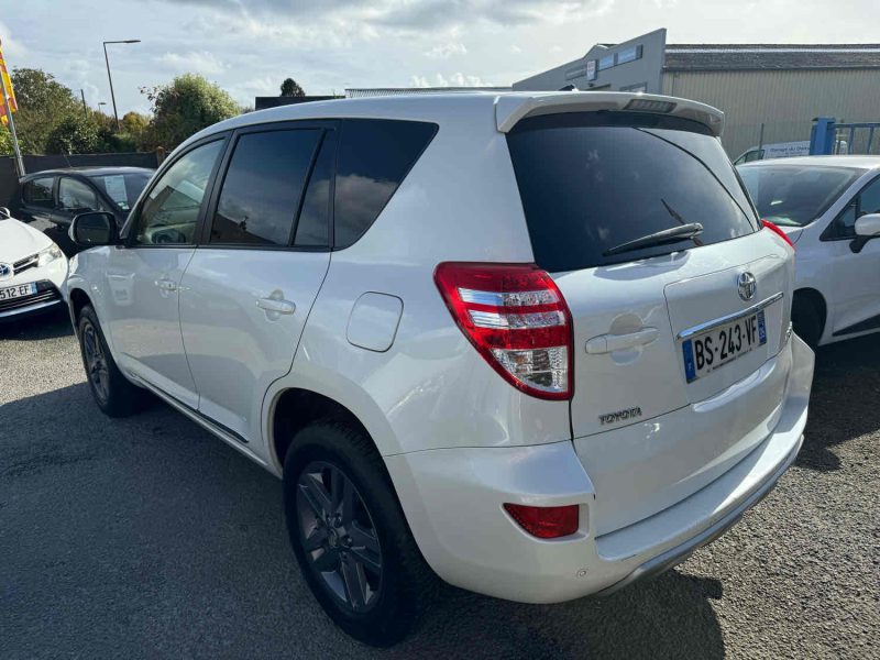 TOYOTA RAV4  2.2 D-4D 1504WD