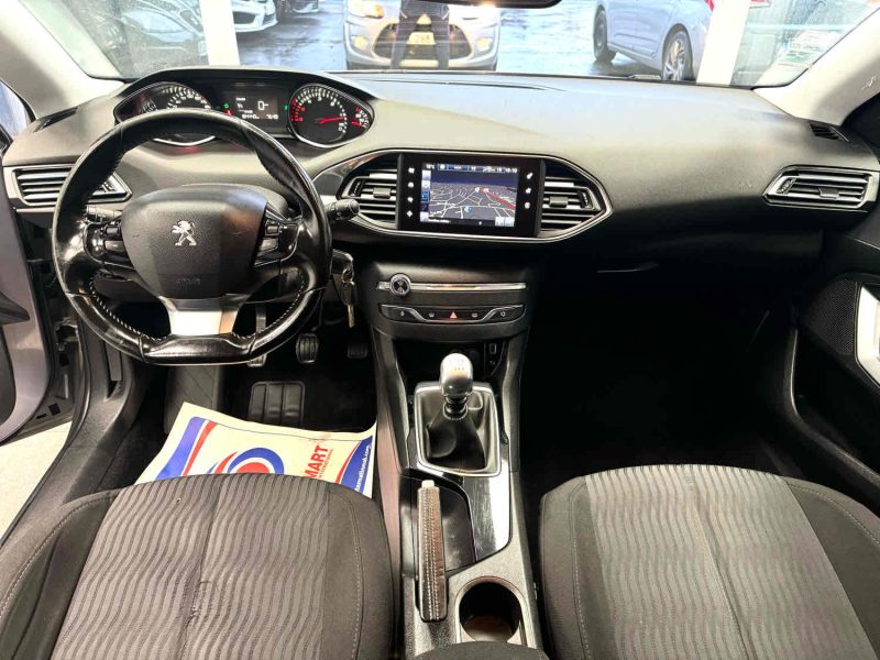 PEUGEOT 308 2015