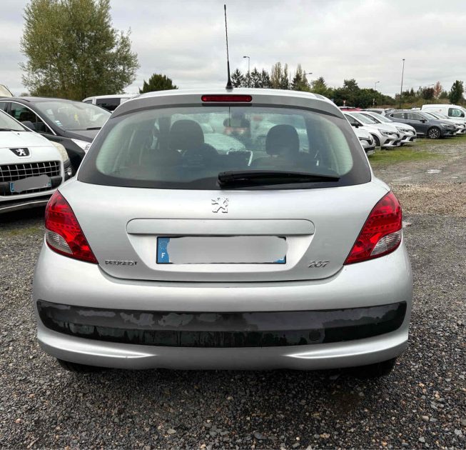 PEUGEOT 207 2012