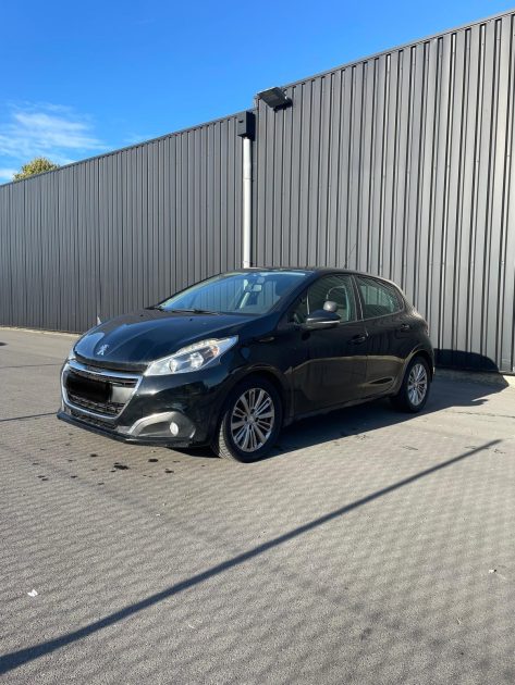 PEUGEOT 208 2017