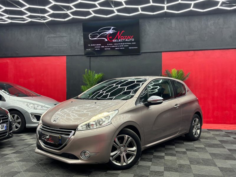 PEUGEOT 208 2013