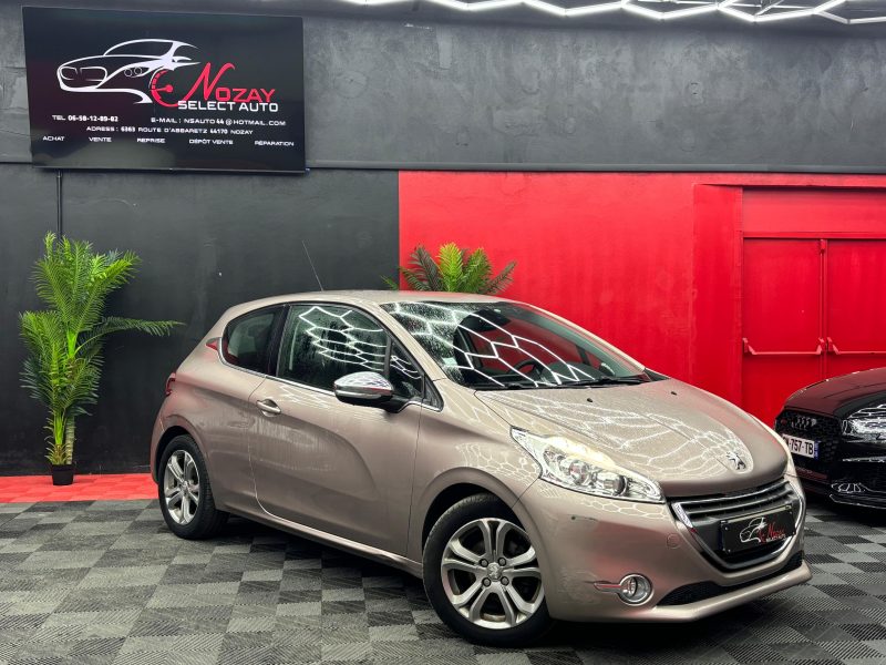 PEUGEOT 208 2013