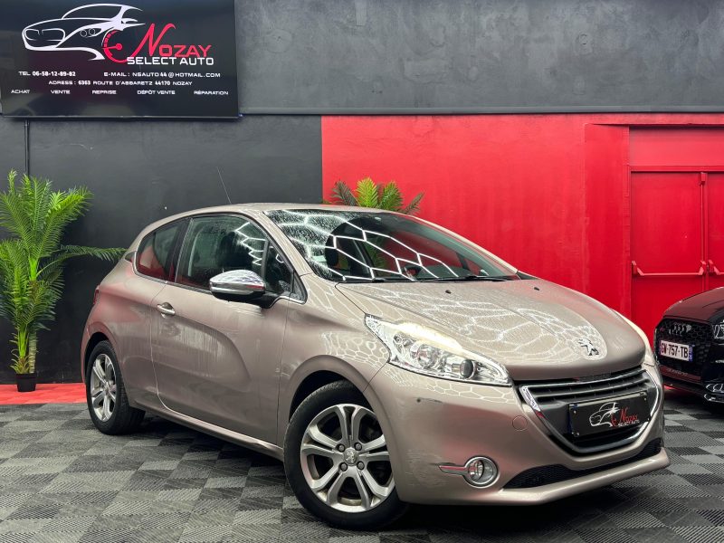 PEUGEOT 208 2013