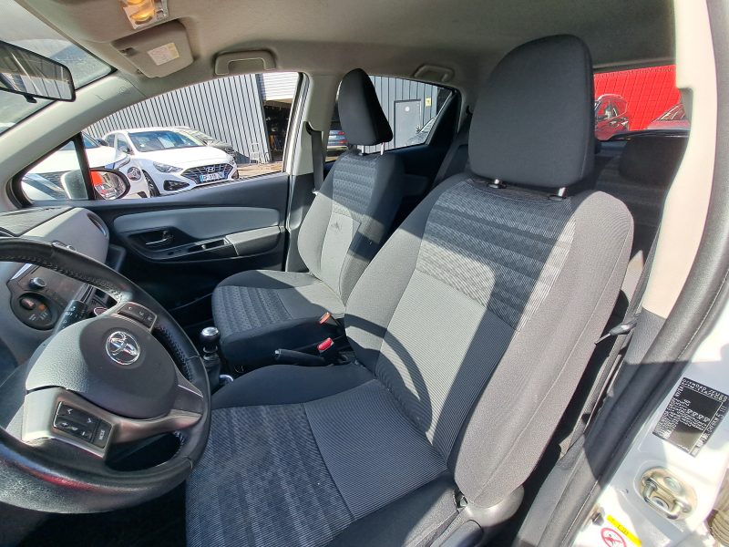 TOYOTA YARIS 2016