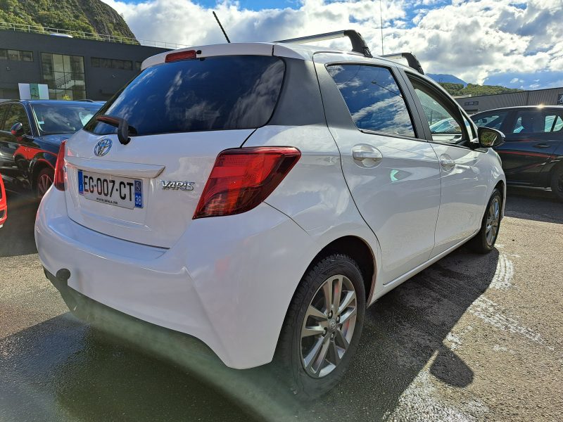 TOYOTA YARIS 2016