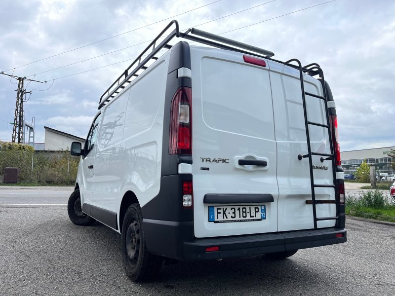 RENAULT TRAFIC 2019