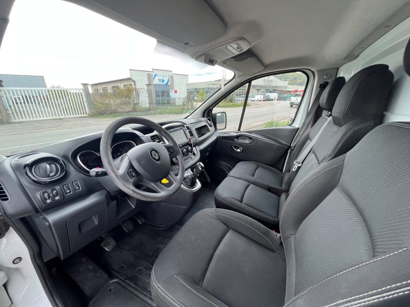 RENAULT TRAFIC 2019