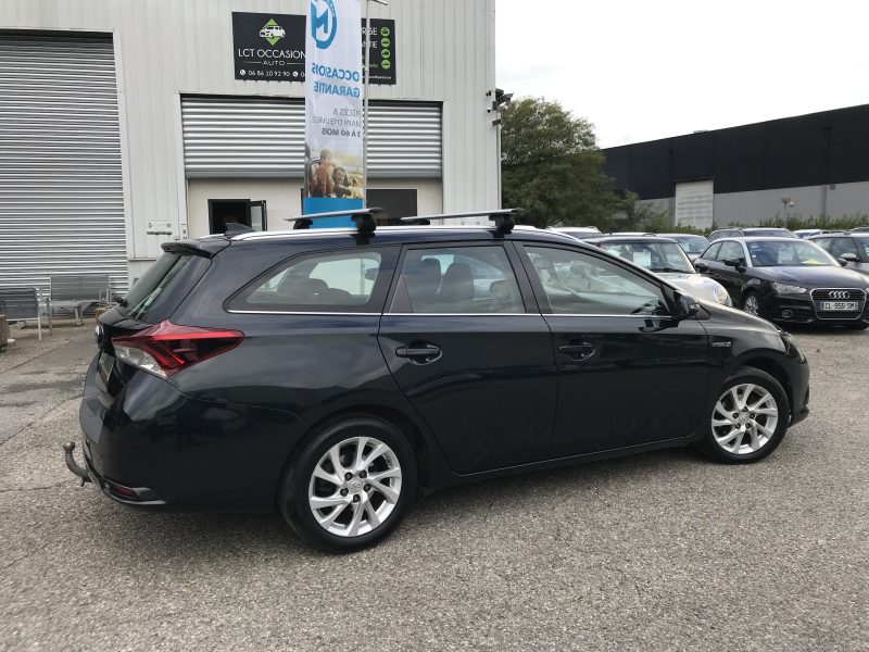 TOYOTA AURIS Touring Sport - HYBRID - 1.8 VVT-i HSD 136cv BOITE AUTO DYNAMIC - GARANTIE 6 MOIS