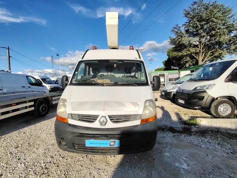 RENAULT A VENDRE EN LOT 2 MASTER NACELLE 2.5DCI 2009