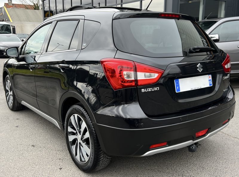 SUZUKI SX4 S-CROSS STYLE 1.6 DDiS 120 ALLGRIP 4x4 BOITE AUTO CUIR TOIT OUVRANT APPLE Garantie 1 an