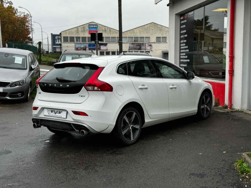 VOLVO V40 II (2) 2.0 122CH R-DESIGN GARANTIE 6MOIS