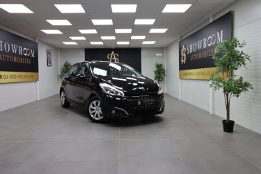 PEUGEOT 208 I 2015