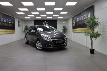 PEUGEOT 208 2018