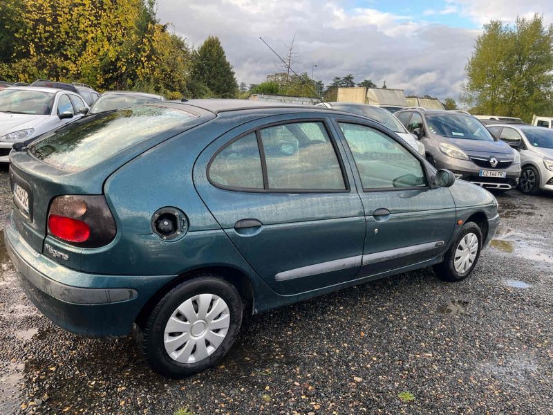 RENAULT MEGANE I 1996