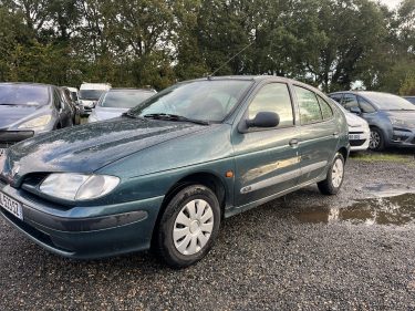 RENAULT MEGANE I 1996