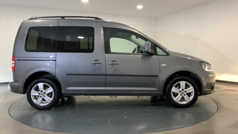 VOLKSWAGEN CADDY 2015