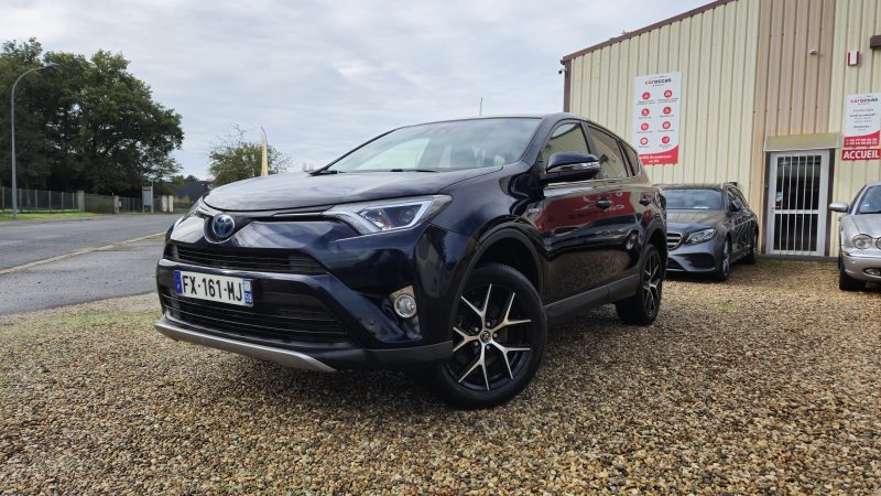 TOYOTA RAV4 2017