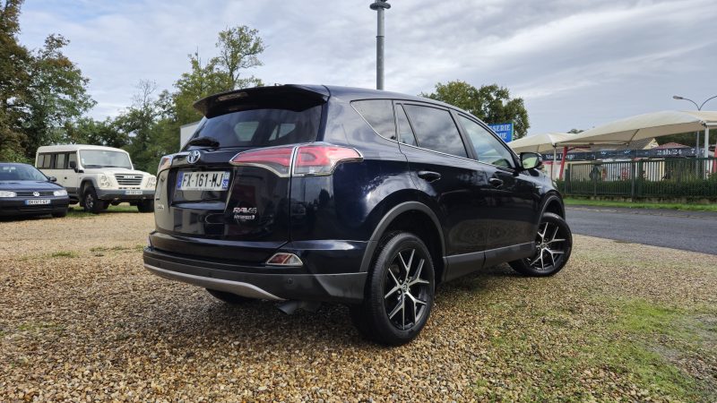 TOYOTA RAV4 2017