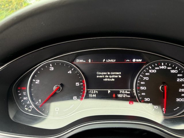 Audi  A6 3.0 V6 TDI  2013 - 182121 KM