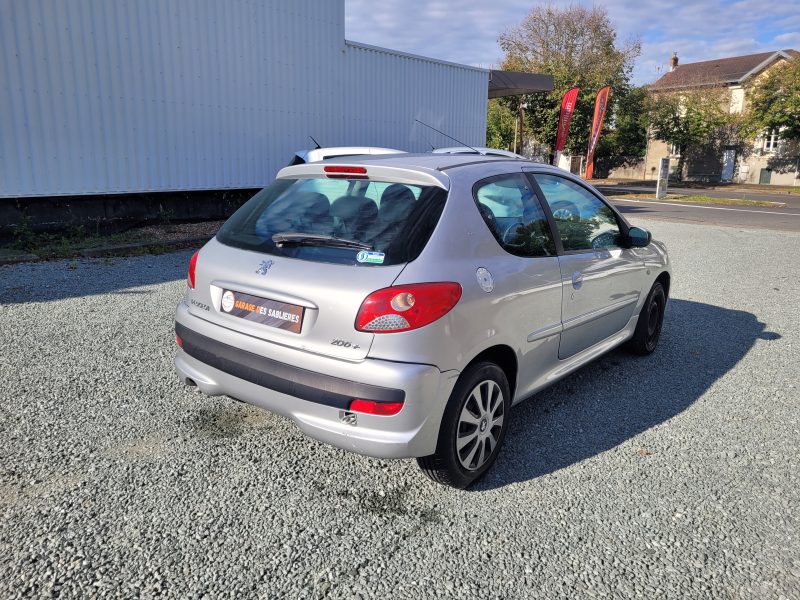 PEUGEOT 206+ 2011