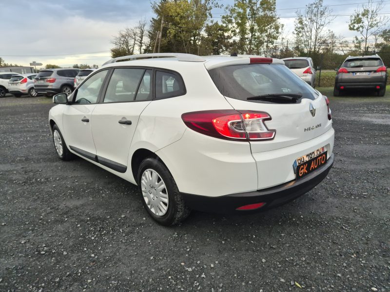 RENAULT MEGANE III ESTATE DCI 90CV AUTHENTIQUE 2011 123000 KM 