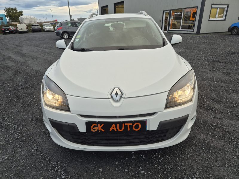 RENAULT MEGANE III ESTATE DCI 90CV AUTHENTIQUE 2011 123000 KM 