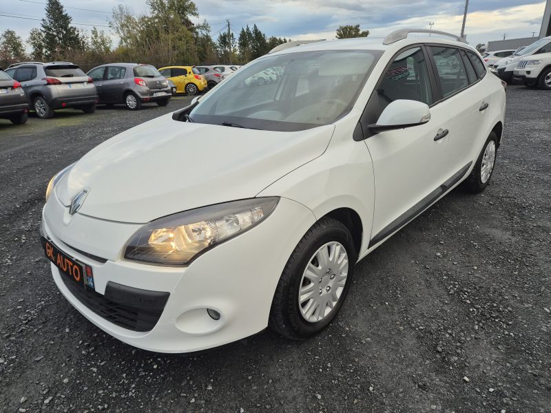 RENAULT MEGANE III ESTATE DCI 90CV AUTHENTIQUE 2011 123000 KM 