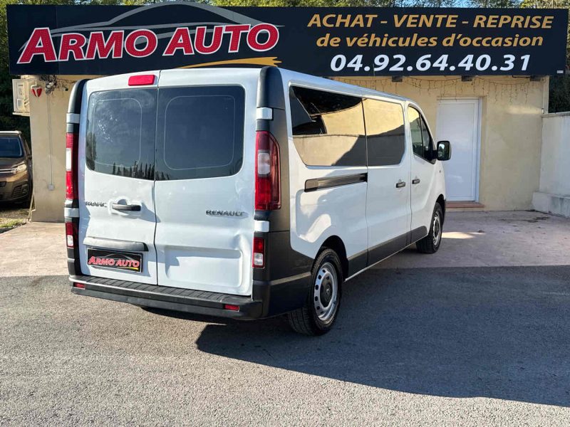 RENAULT TRAFIC  2018