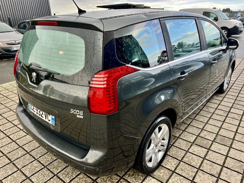 PEUGEOT 5008 1,6 E-HDI 112CH FAP BMP6 BLUE LION ACTIVE 7PL