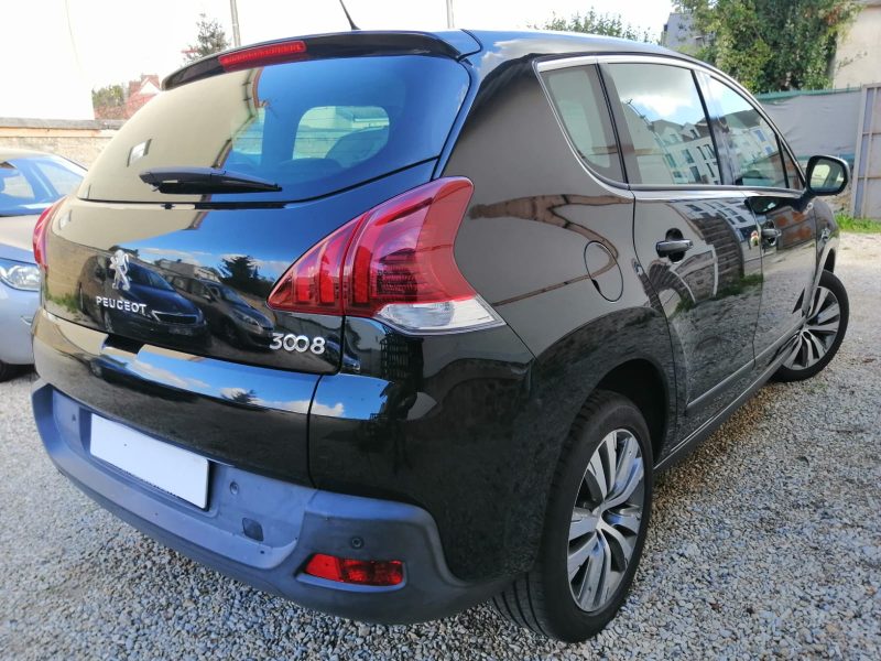 PEUGEOT 3008 2015