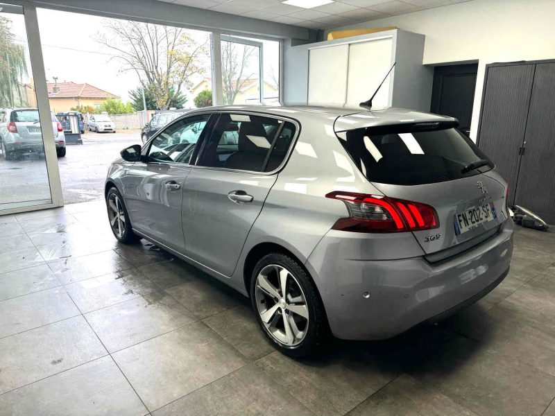 PEUGEOT 308 2020