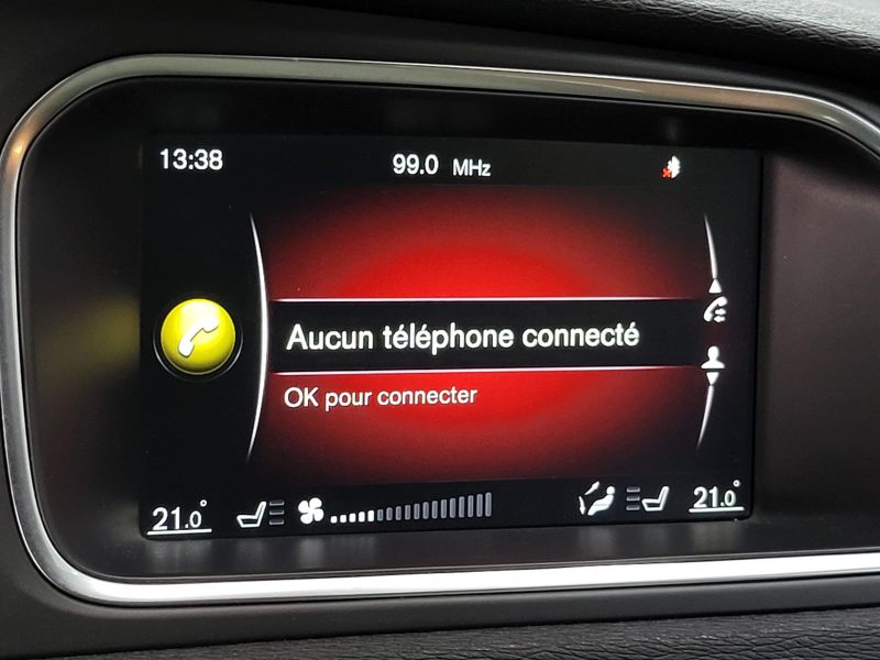 VOLVO V40 D3 150cv Summum Boîte Auto Geartronic6 / FAIBLE KILOMETRAGE