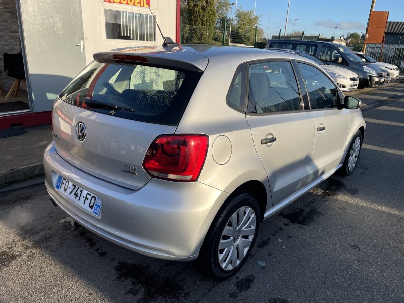 VOLKSWAGEN POLO 2012