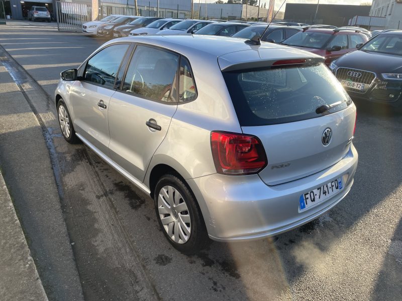 VOLKSWAGEN POLO 2012