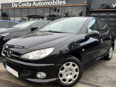 PEUGEOT 206 PHASE 2 1.4 i 75 Cv 1ERE MAIN 53 400 Km 5 PORTES CLIMATISATION BLUETOOTH - GARANTIE 1 AN